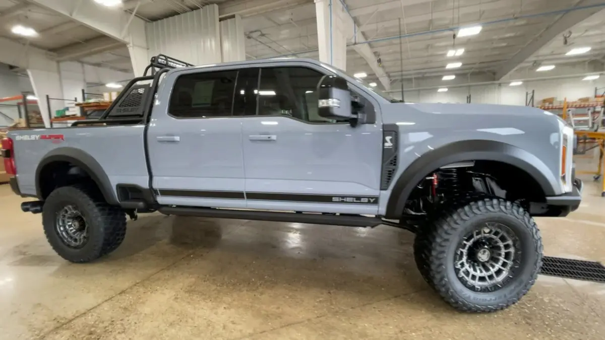 2025 Ford F-250 4X4 Shelby Super Baja Premium Lifted Truck 2