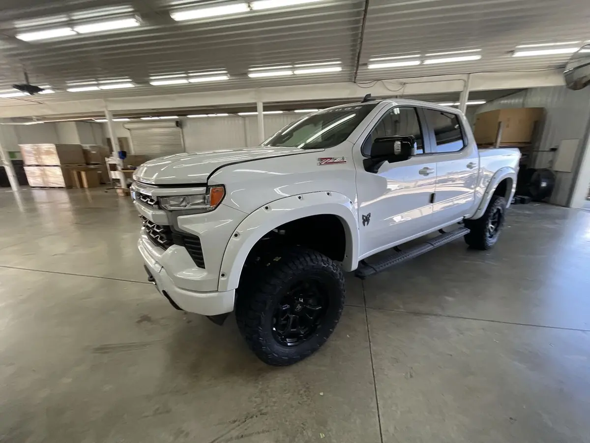 2025 Chevrolet Silverado 1500 4X4 Rocky Ridge Premium Lifted Truck 1