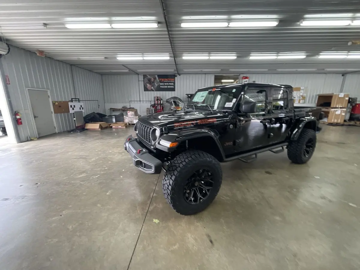 2025 Jeep Gladiator 4X4 Rocky Ridge Premium Lifted Truck 1