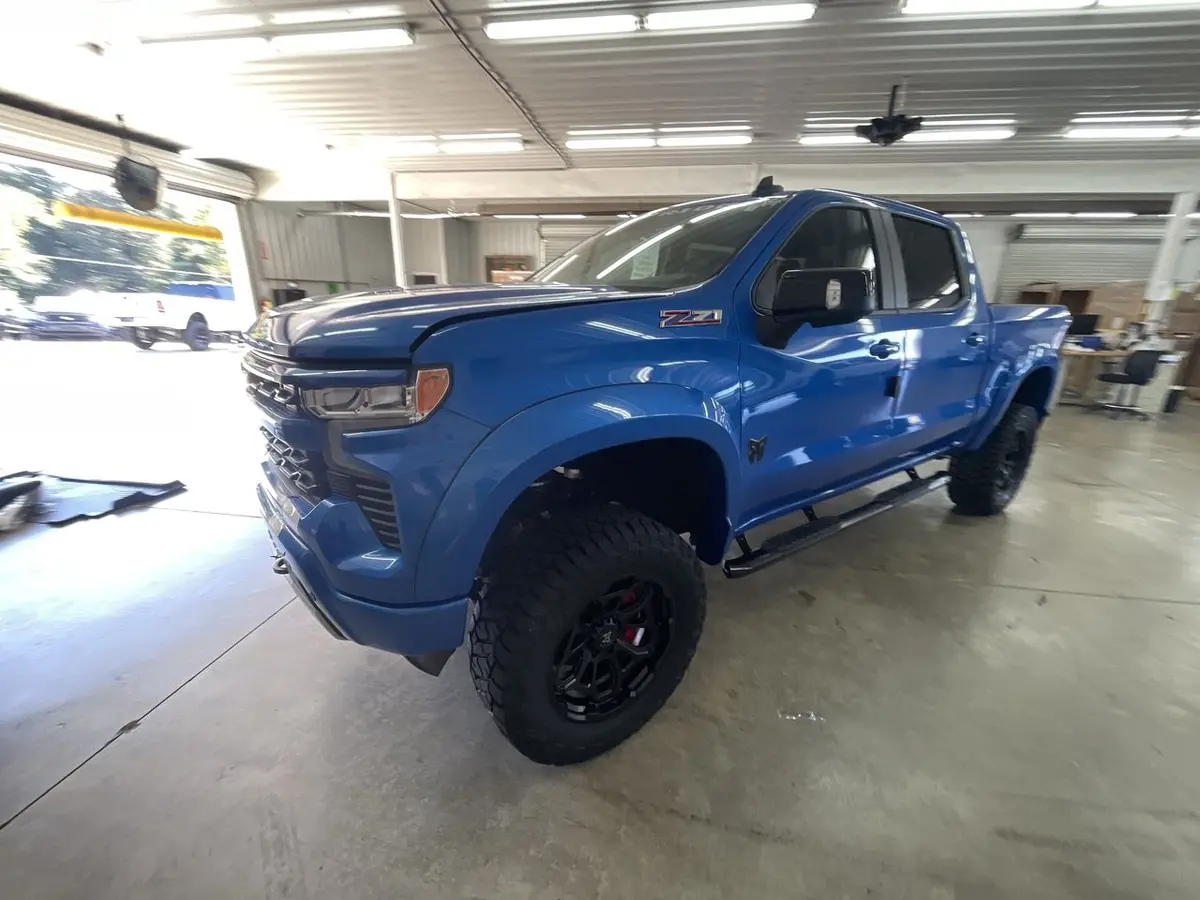 2025 Chevrolet Silverado 1500 4X4 Rocky Ridge Premium Lifted Truck 1