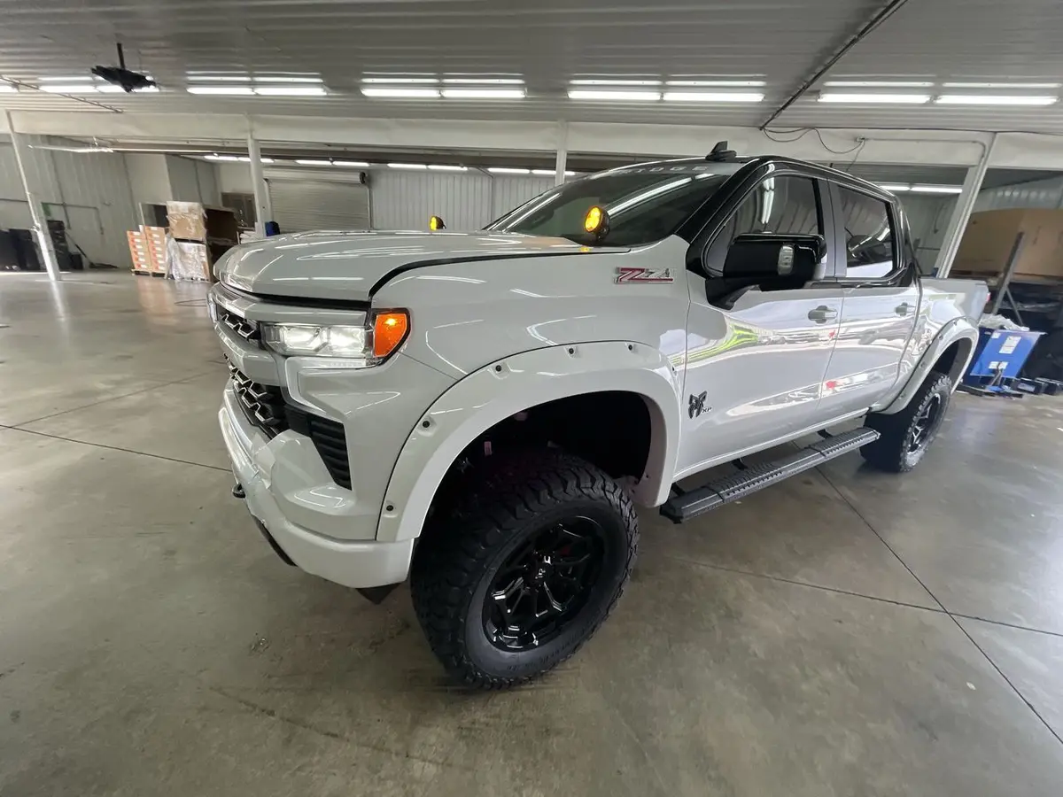 2025 Chevrolet Silverado 1500 4X4 Rocky Ridge Premium Lifted Truck 1
