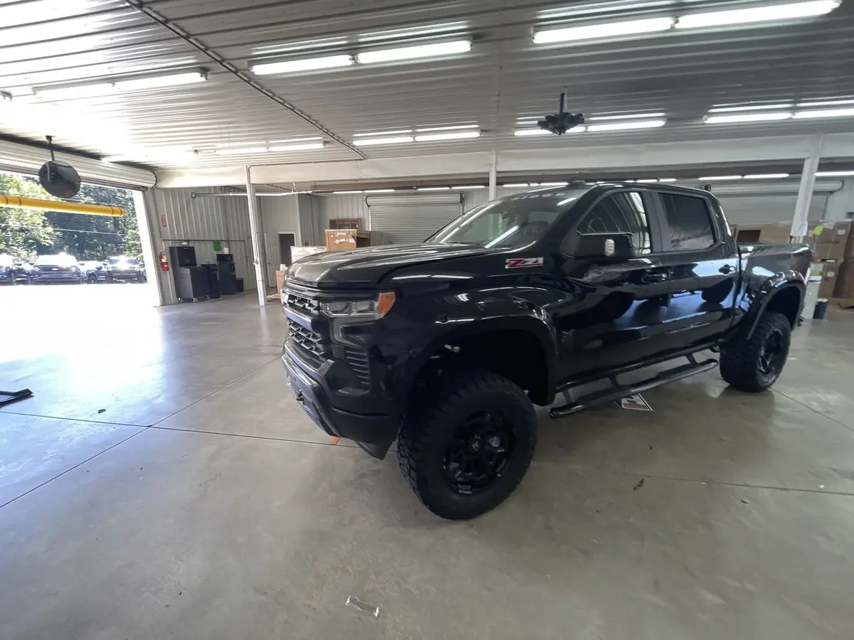 2025 Chevrolet Silverado 1500 4X4 Rocky Ridge Premium Lifted Truck 1