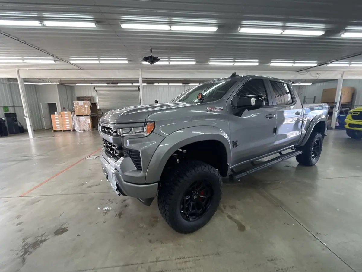 2025 Chevrolet Silverado 1500 4X4 Rocky Ridge Premium Lifted Truck 1