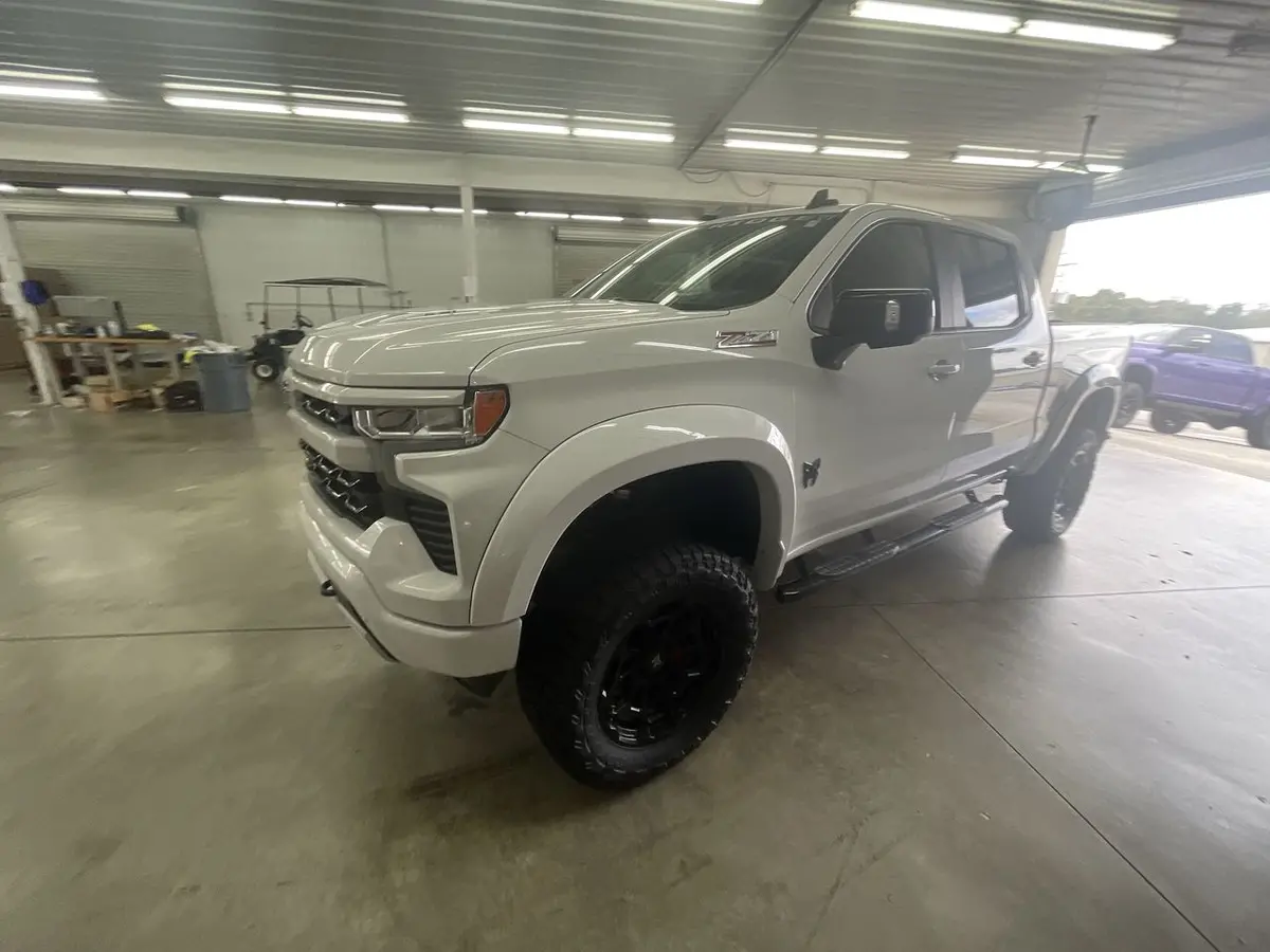 2025 Chevrolet Silverado 1500 4X4 Rocky Ridge Premium Lifted Truck 1