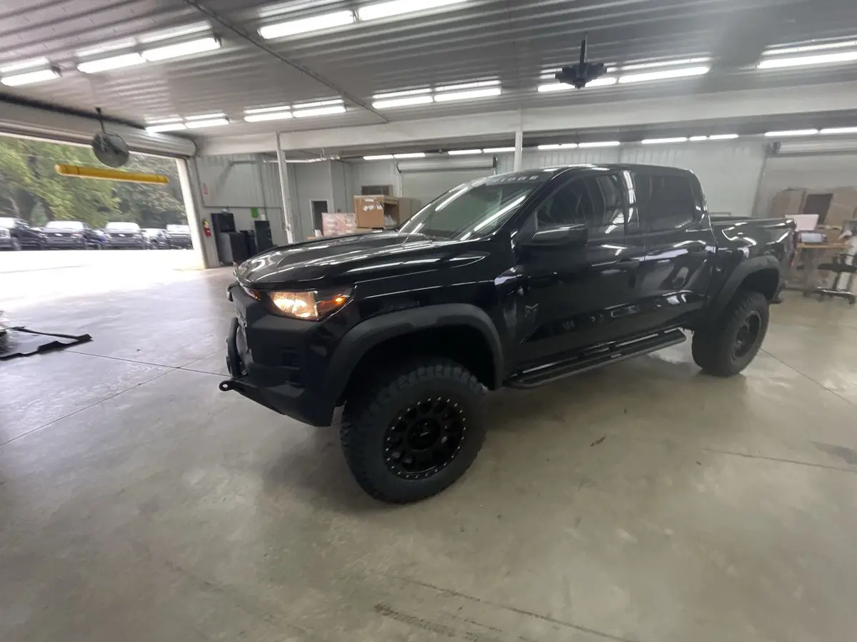 2025 Chevrolet Colorado 4X4 Rocky Ridge Premium Lifted Truck 1
