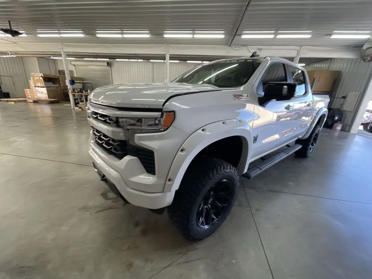 2025 Chevrolet Silverado 1500 4X4 Rocky Ridge Premium Lifted Truck 1