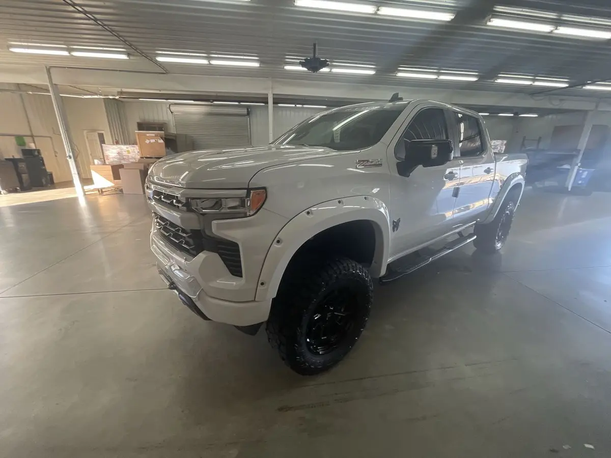 2025 Chevrolet Silverado 1500 4X4 Rocky Ridge Premium Lifted Truck 1