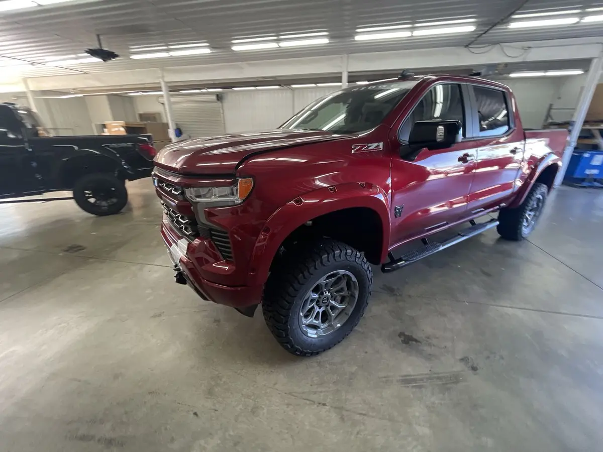 2025 Chevrolet Silverado 1500 4X4 Rocky Ridge Premium Lifted Truck 1