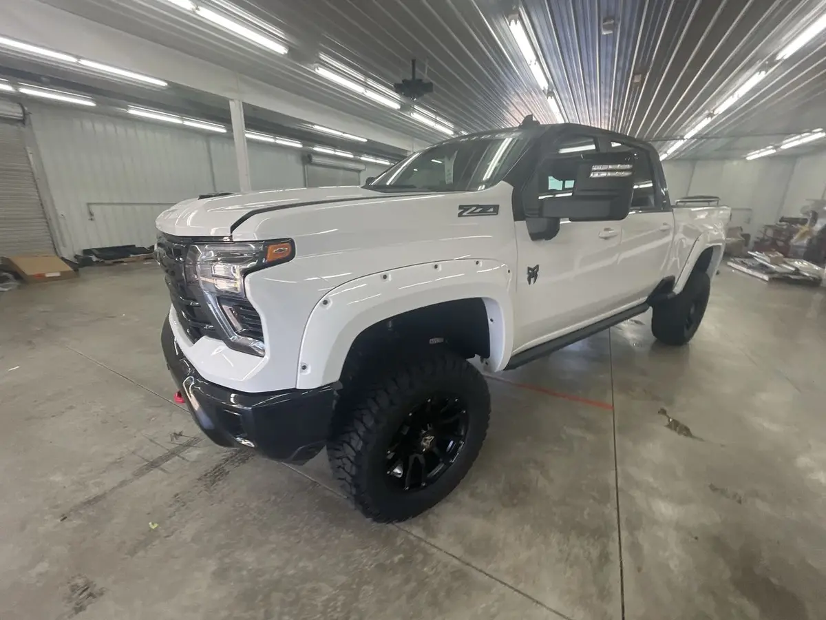 2025 Chevrolet Silverado 2500 4X4 Rocky Ridge Premium Lifted Truck 1