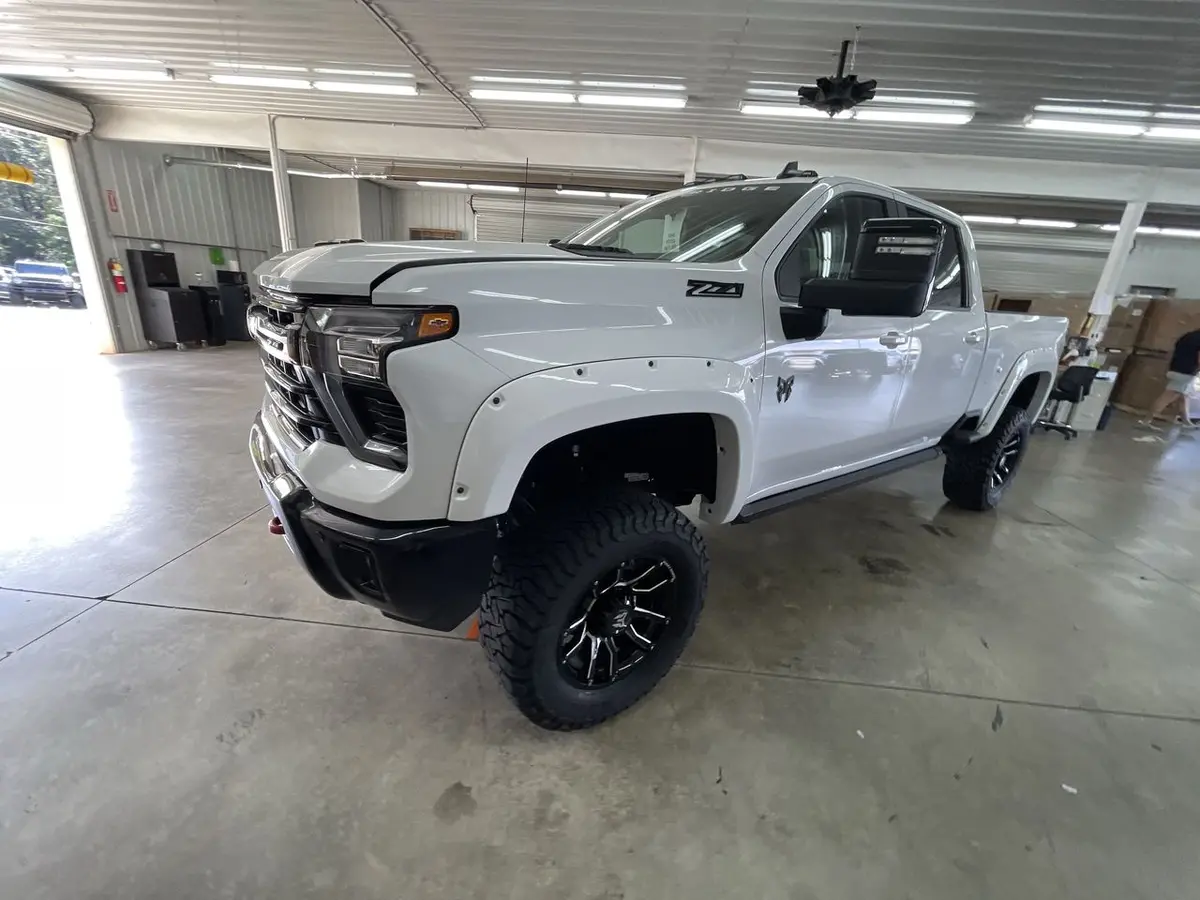 2025 Chevrolet Silverado 2500 4X4 Rocky Ridge Premium Lifted Truck 1