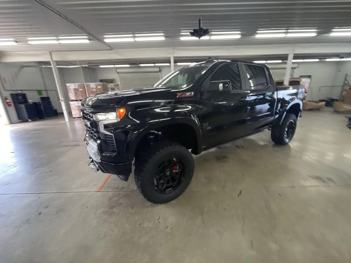 2025 Chevrolet Silverado 1500 4X4 Rocky Ridge Premium Lifted Truck 1