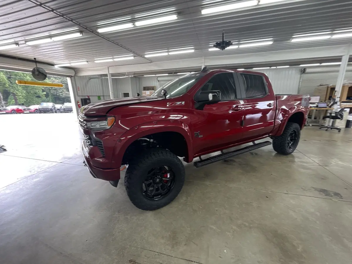 2025 Chevrolet Silverado 1500 4X4 Rocky Ridge Premium Lifted Truck 1
