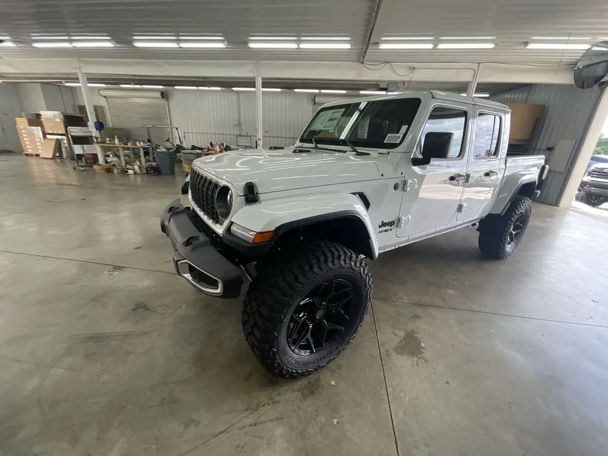 2025 Jeep Gladiator 4X4 Apex Premium Lifted Truck 1