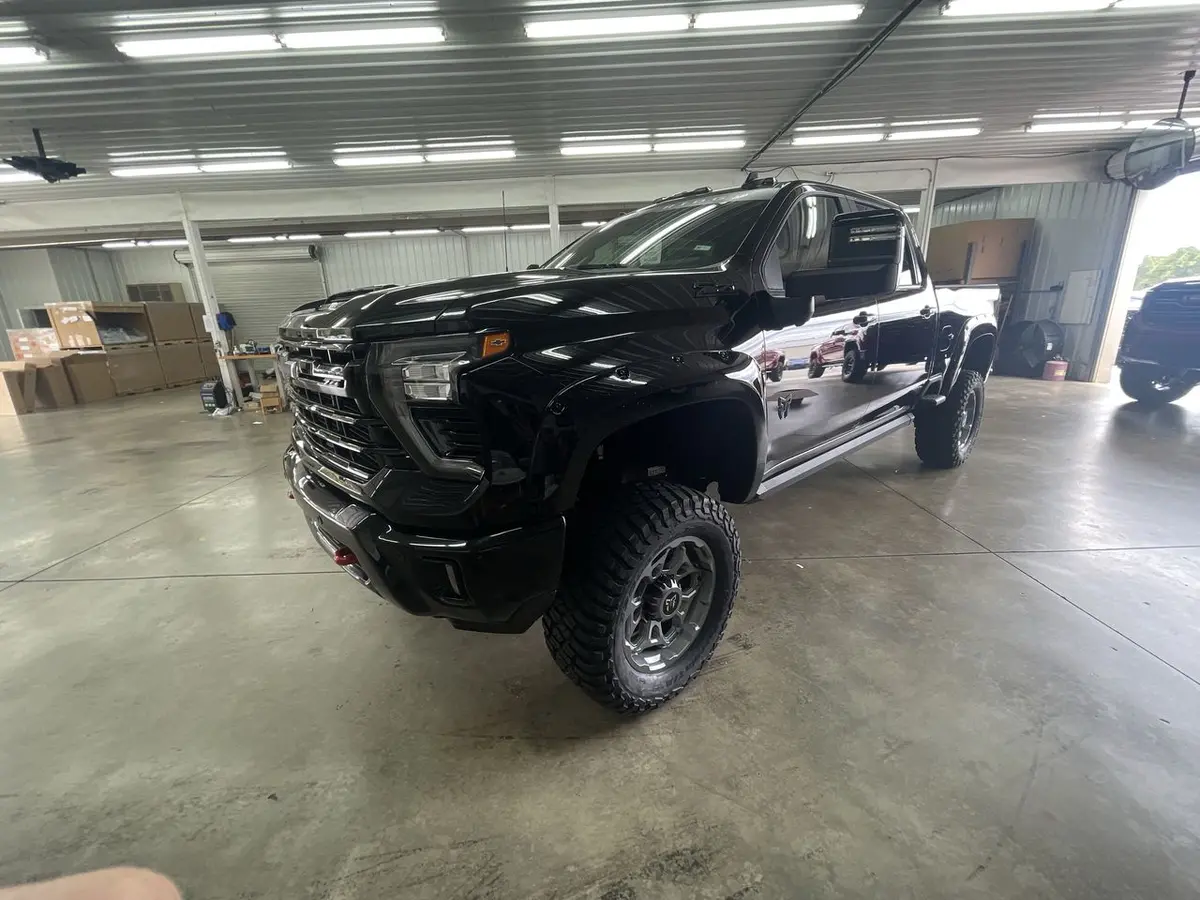 2025 Chevrolet Silverado 2500 4X4 Rocky Ridge Premium Lifted Truck 1