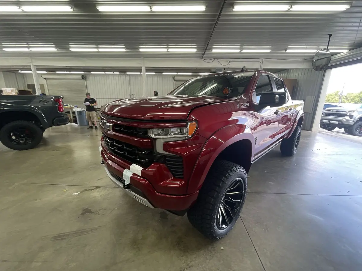 2025 Chevrolet Silverado 1500 4X4 Rocky Ridge Premium Lifted Truck 1