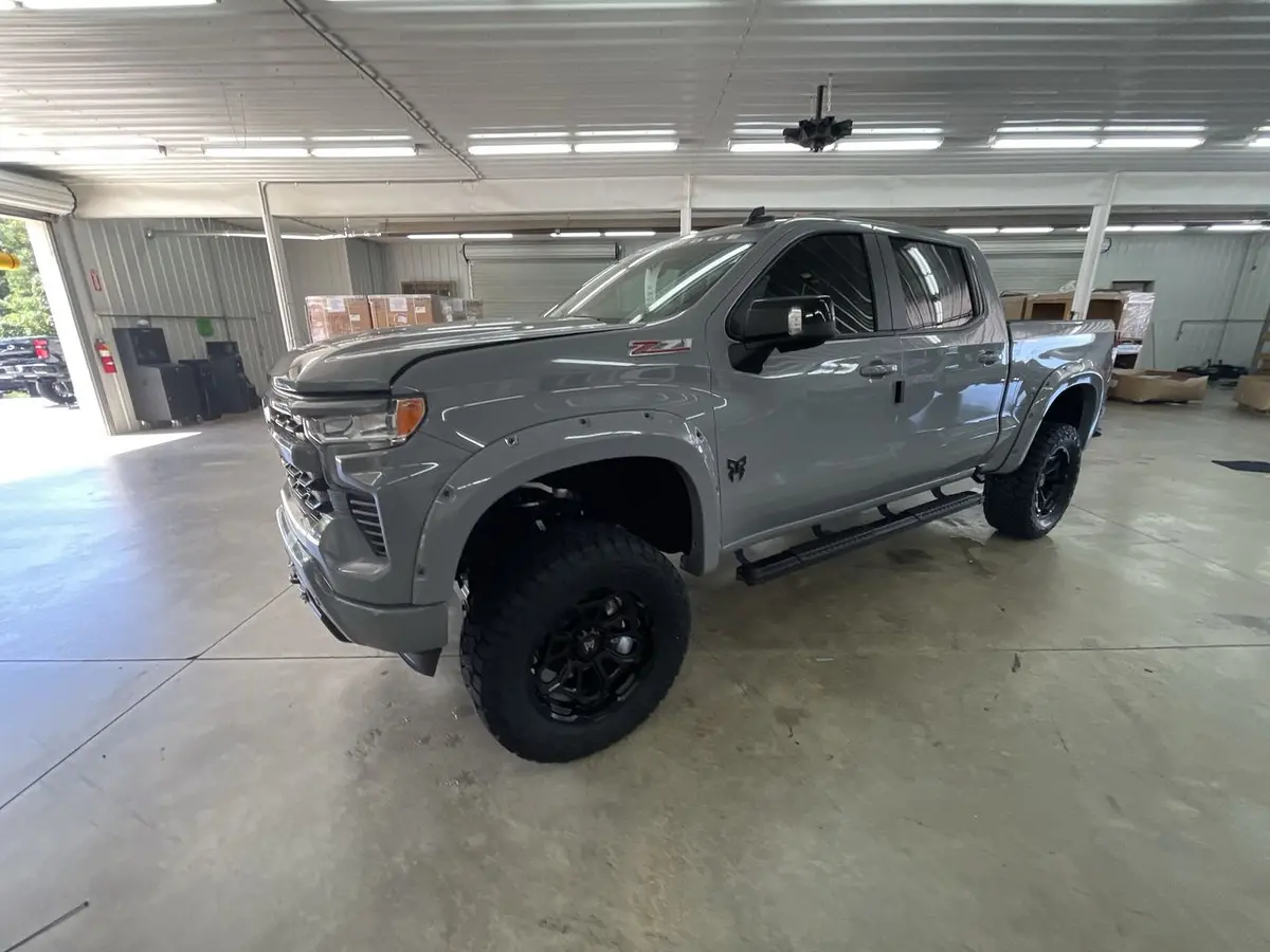 2025 Chevrolet Silverado 1500 4X4 Rocky Ridge Premium Lifted Truck 1