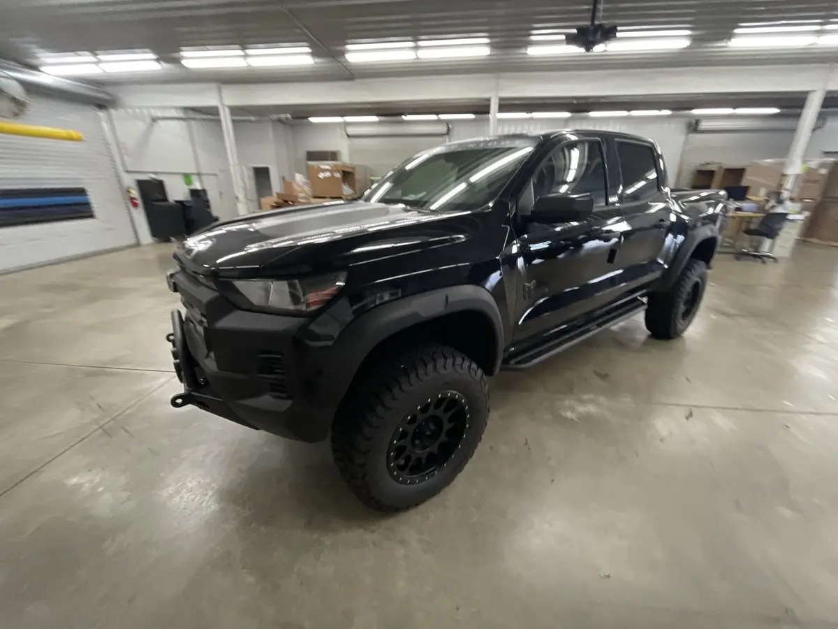 2025 Chevrolet Colorado 4X4 Rocky Ridge Premium Lifted Truck 1