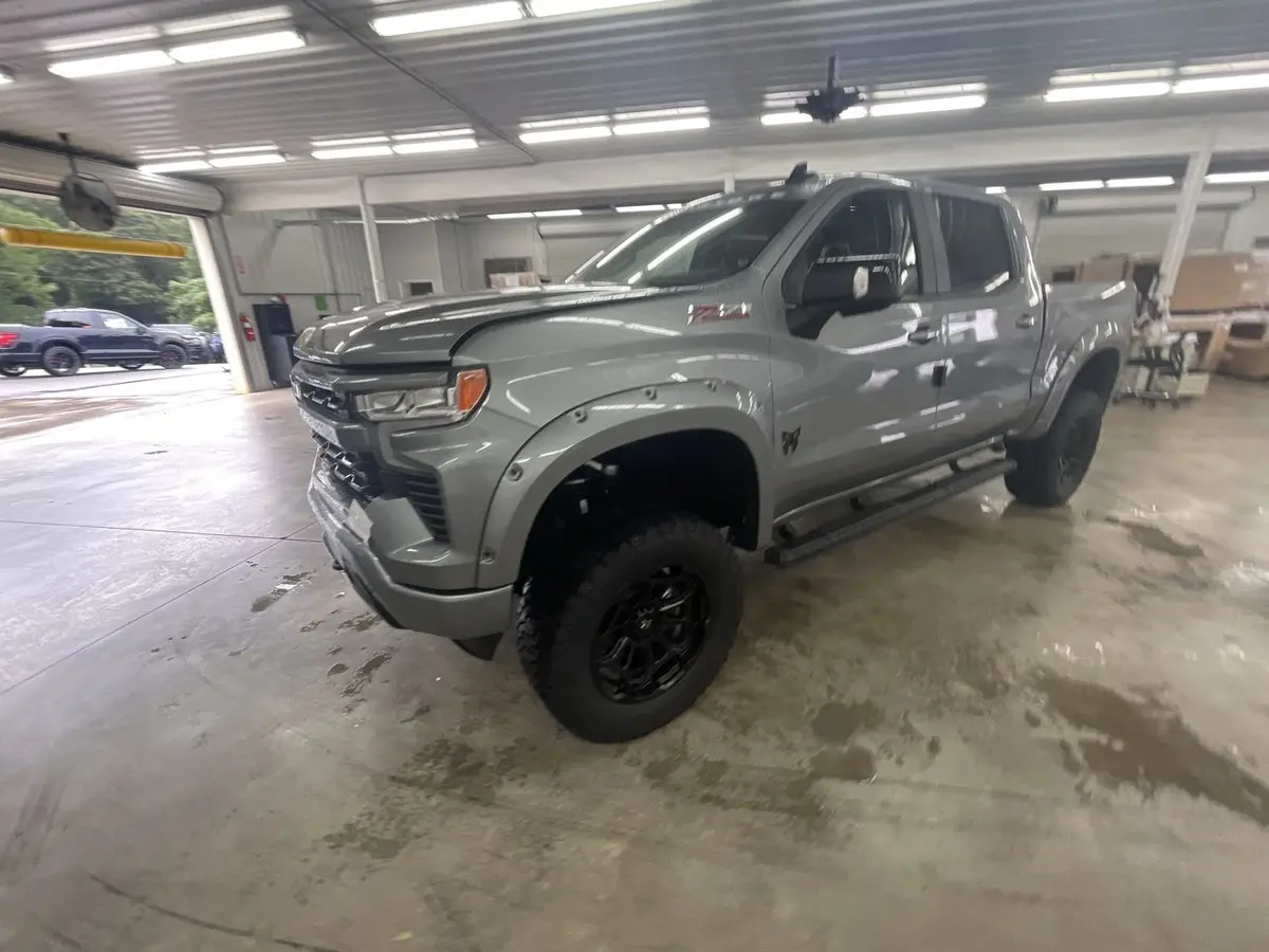2025 Chevrolet Silverado 1500 4X4 Rocky Ridge Premium Lifted Truck 1