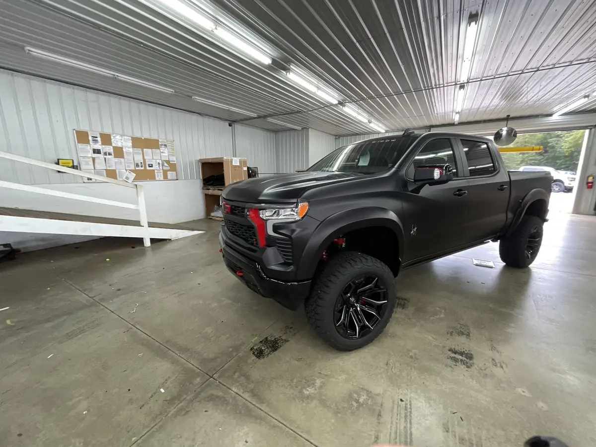 2025 Chevrolet Silverado 1500 4X4 Limited Edition Premium Lifted Truck 1