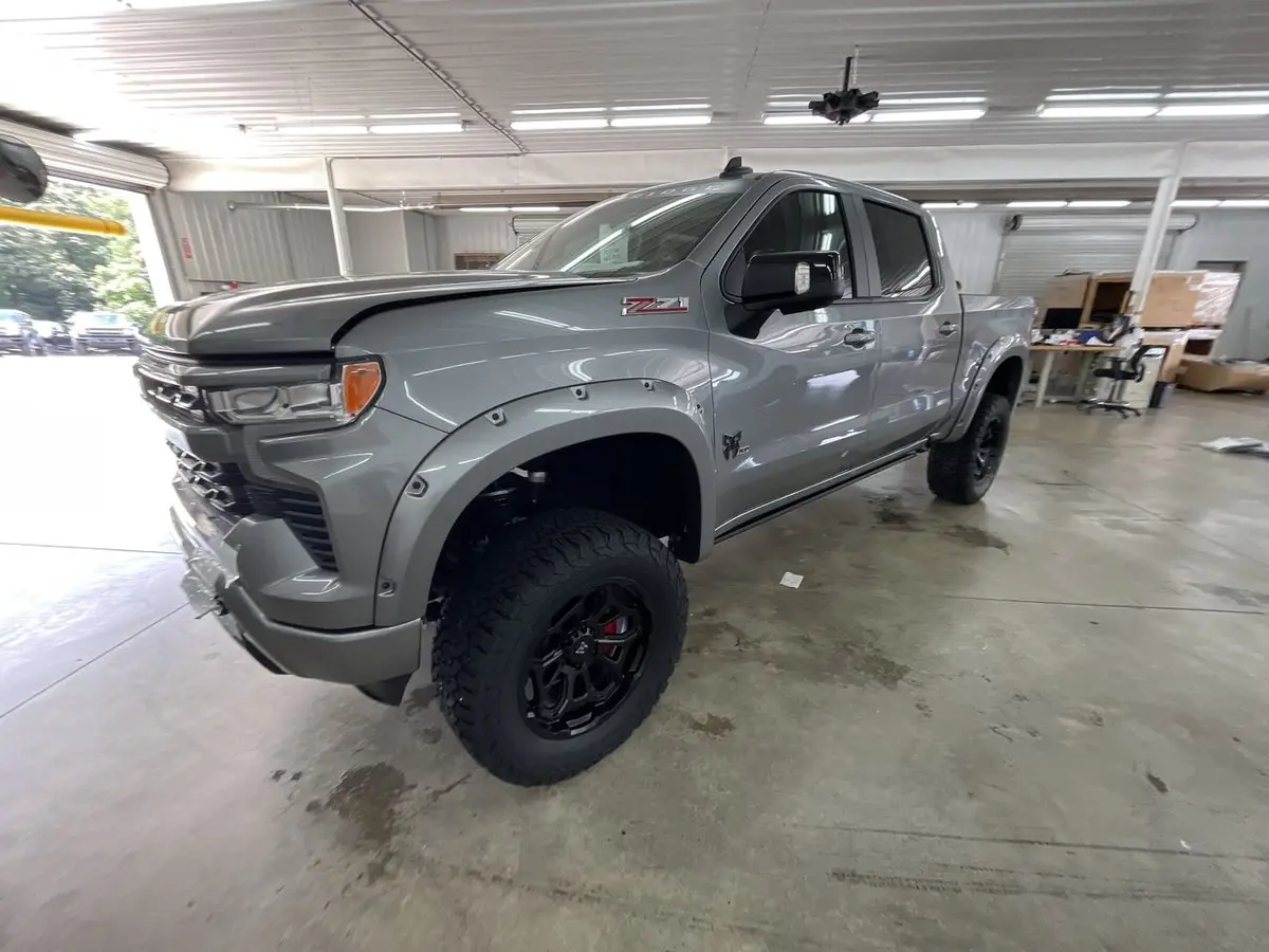 2025 Chevrolet Silverado 1500 4X4 Rocky Ridge Premium Lifted Truck 1