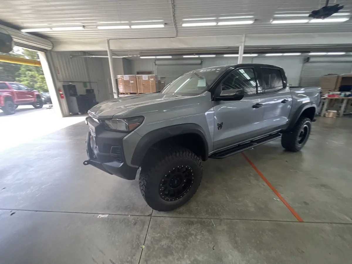 2025 Chevrolet Colorado 4X4 Rocky Ridge Premium Lifted Truck 1