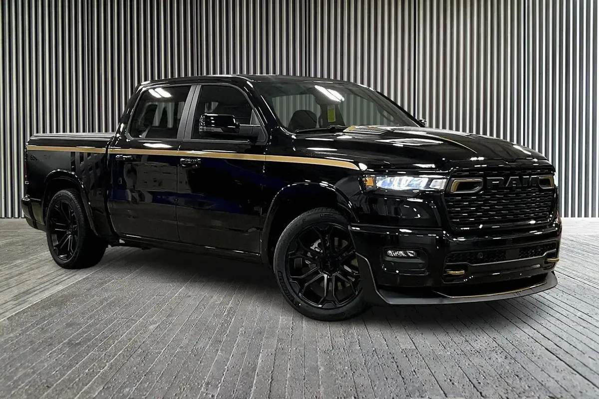 2026 1500 4X4 Dc650 Premium Lifted Truck 1