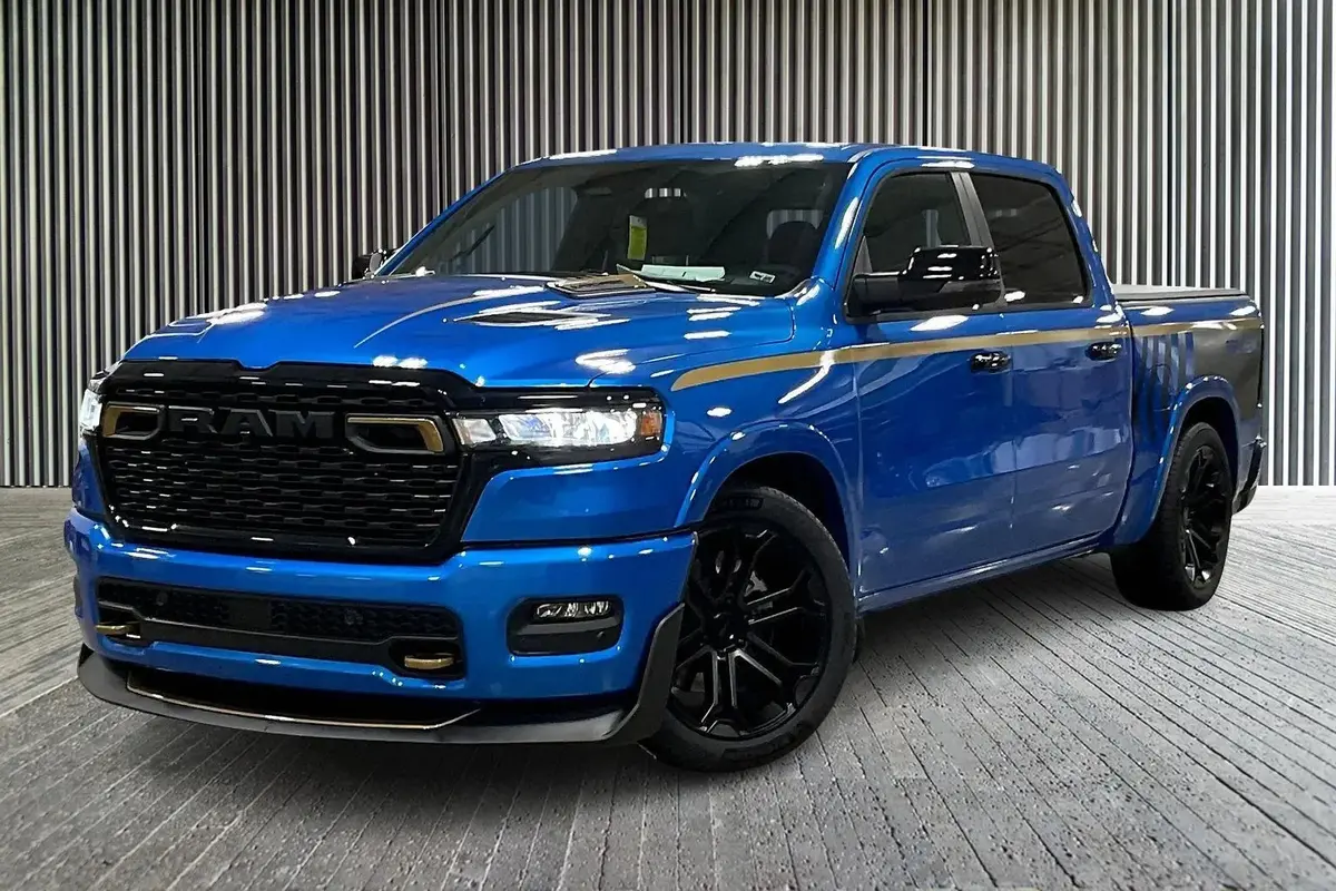 2026 1500 4X4 Dc650 Premium Lifted Truck 1
