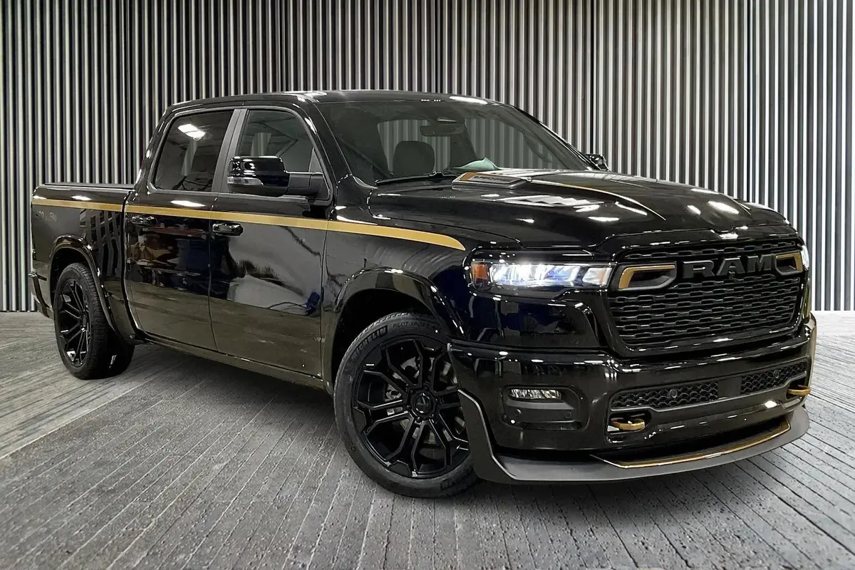 2026 1500 4X4 Dc650 Premium Lifted Truck 1