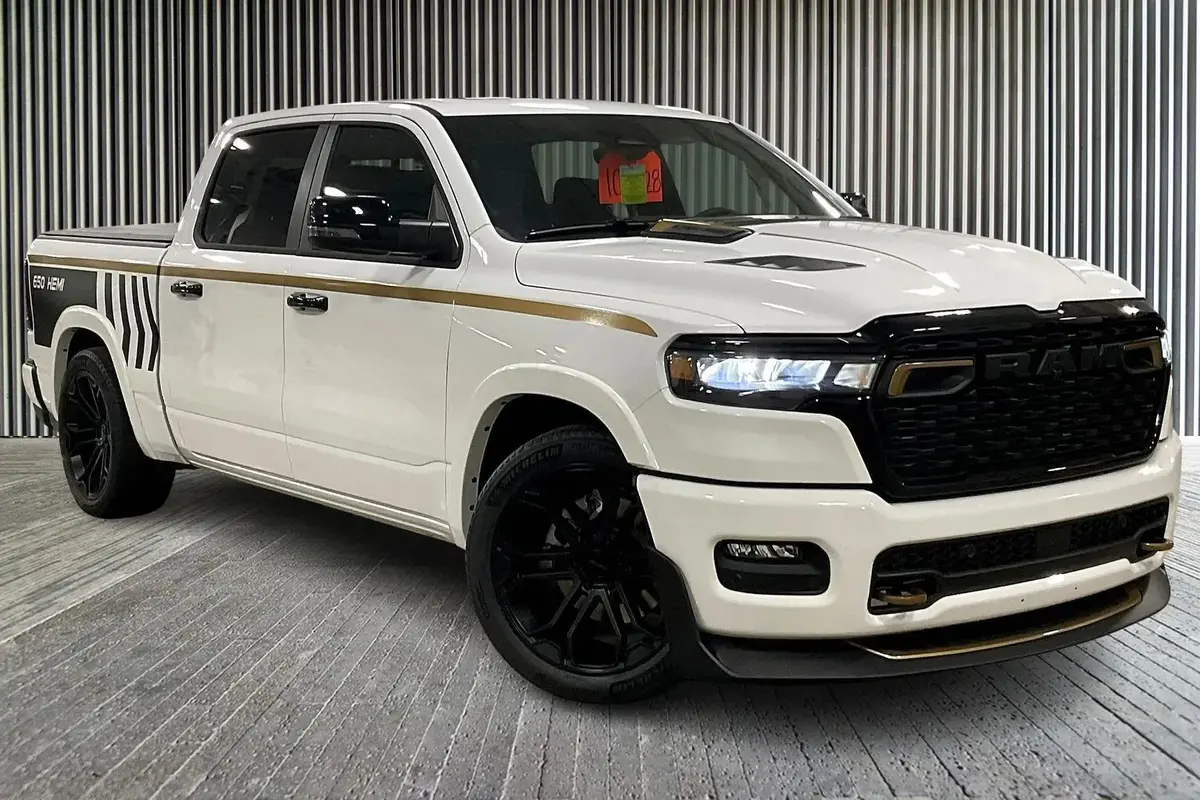 2026 1500 4X4 Dc650 Premium Lifted Truck 1