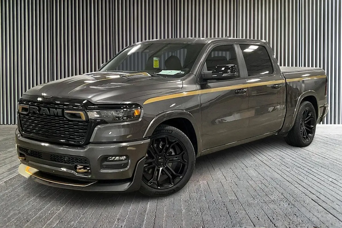 2026 1500 4X4 Dc650 Premium Lifted Truck 1