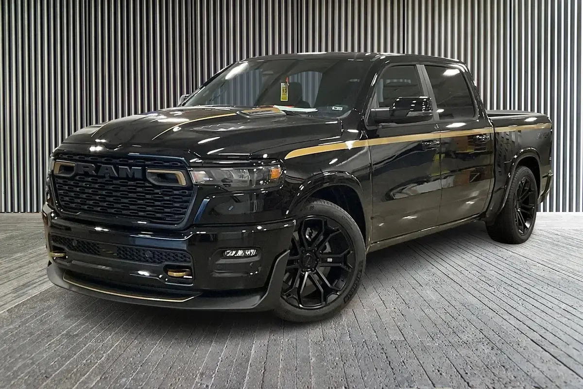 2026 1500 4X4 Dc650 Premium Lifted Truck 1