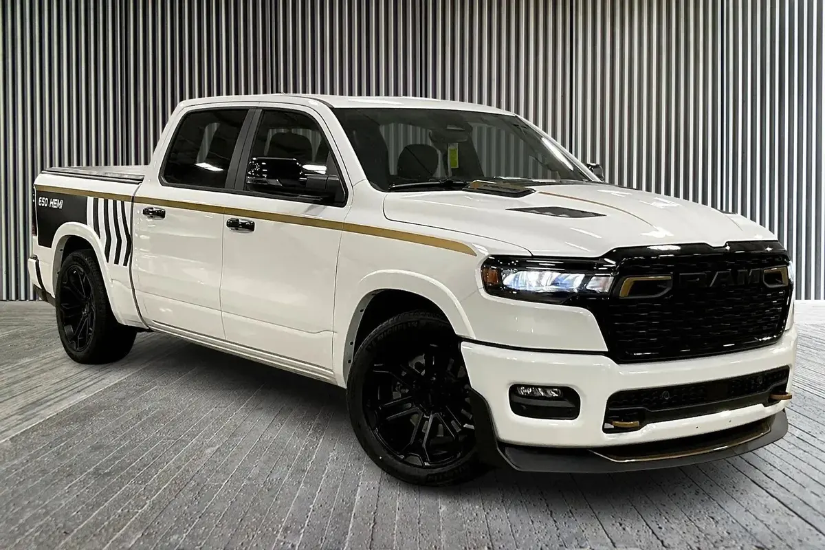 2026 1500 4X4 Dc650 Premium Lifted Truck 1