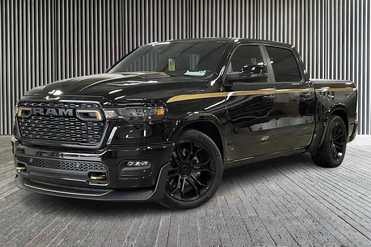 2026 1500 4X4 Dc650 Premium Lifted Truck 1