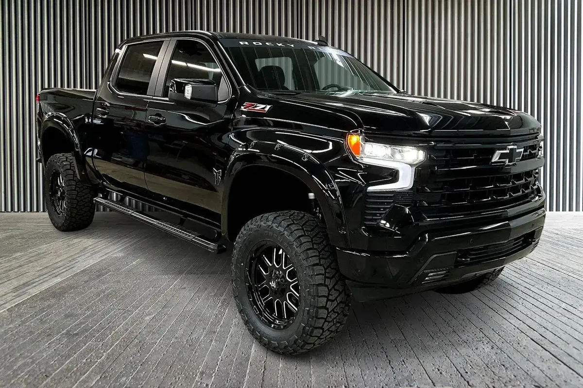 2026 Chevrolet Silverado 1500 4X4 Rocky Ridge Premium Lifted Truck 1