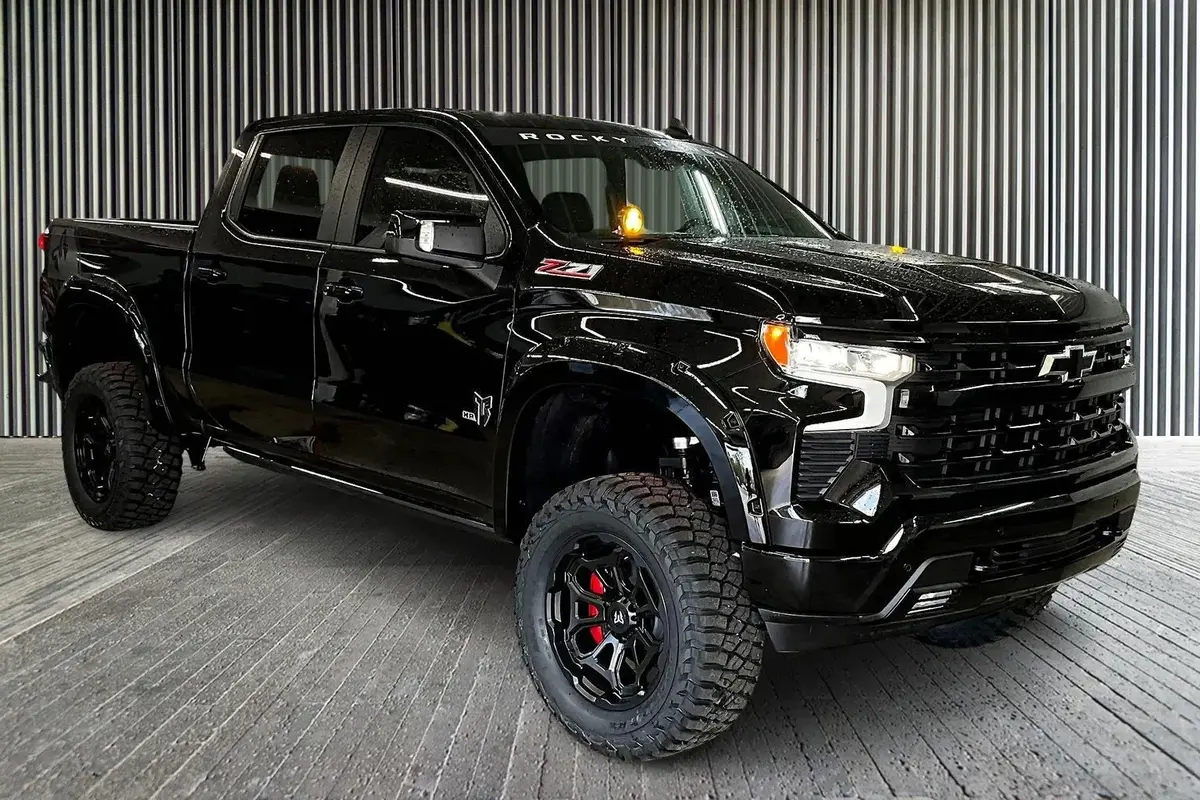 2026 Chevrolet Silverado 1500 4X4 Rocky Ridge Premium Lifted Truck 1