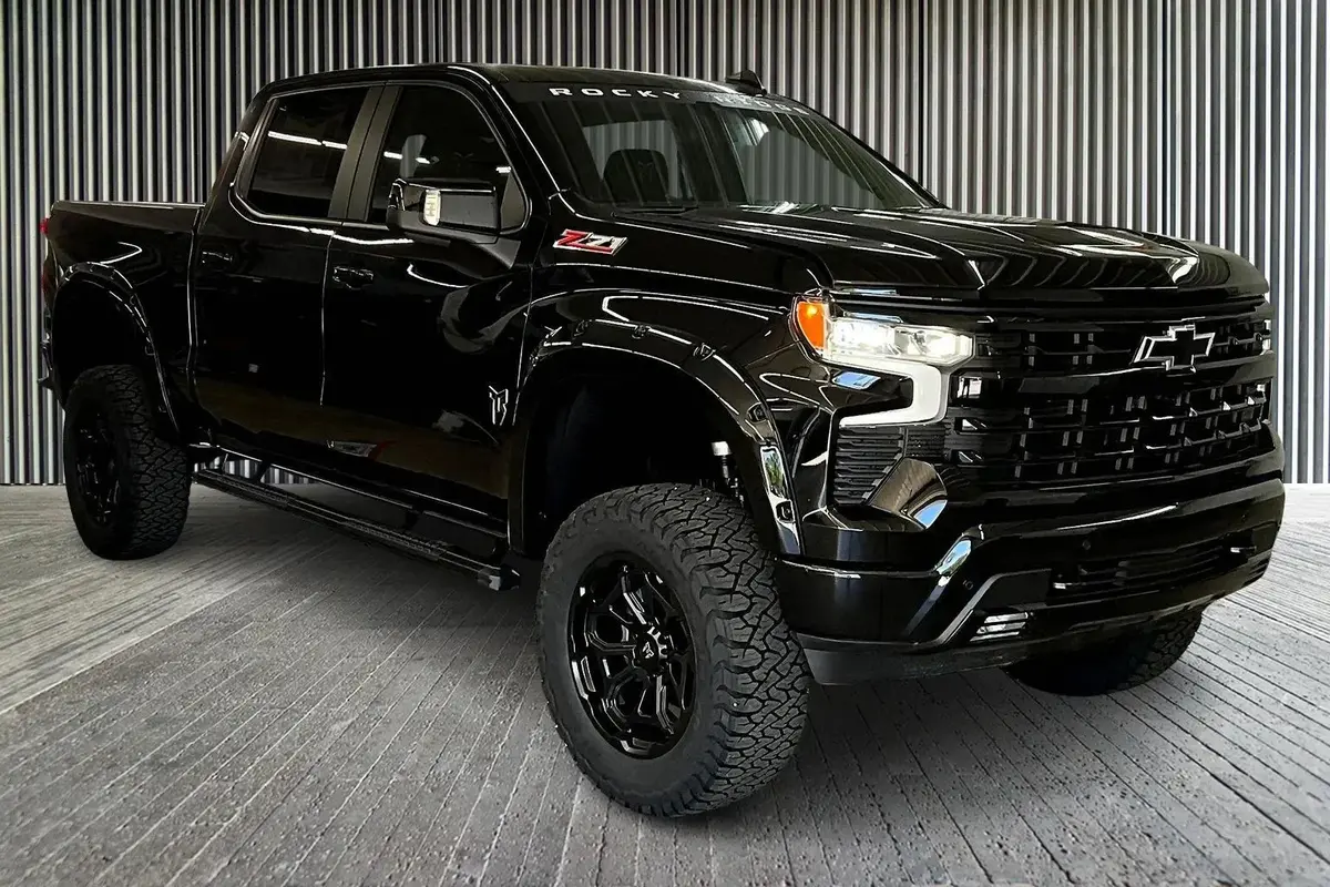 2026 Chevrolet Silverado 1500 4X4 Rocky Ridge Premium Lifted Truck 1