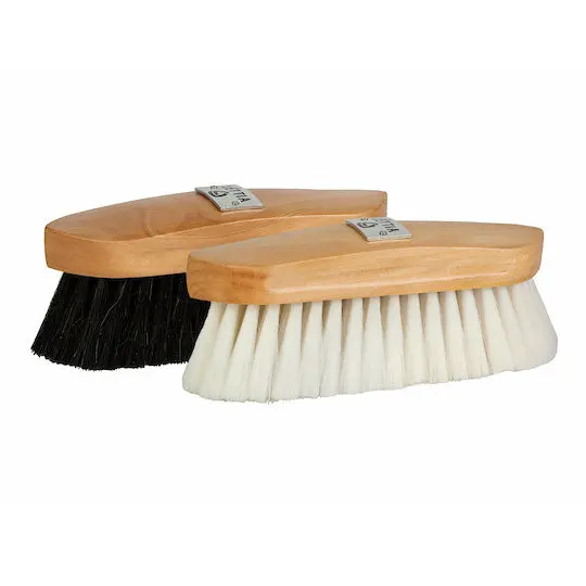 Lettia Syn Goat Hair Brush Wood Back 1
