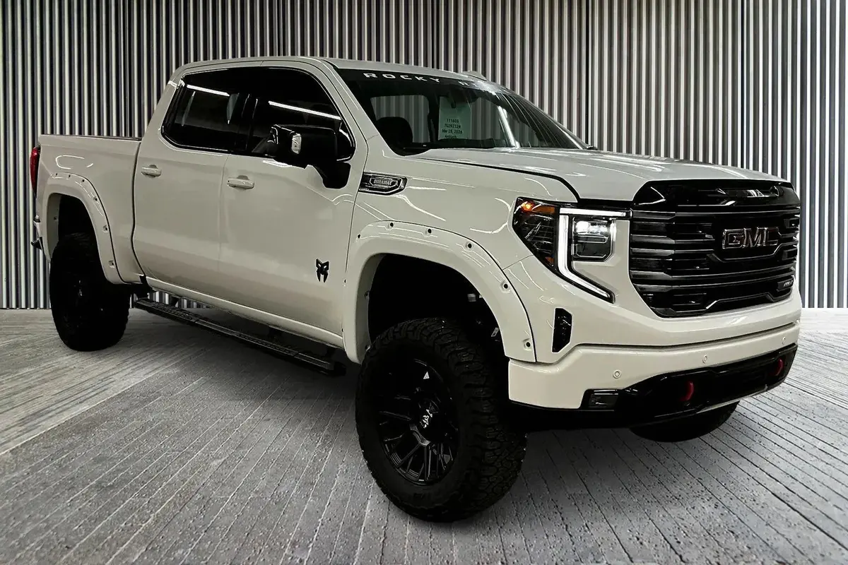 2026 Gmc Sierra 1500 4X4 Rocky Ridge Premium Lifted Truck 1