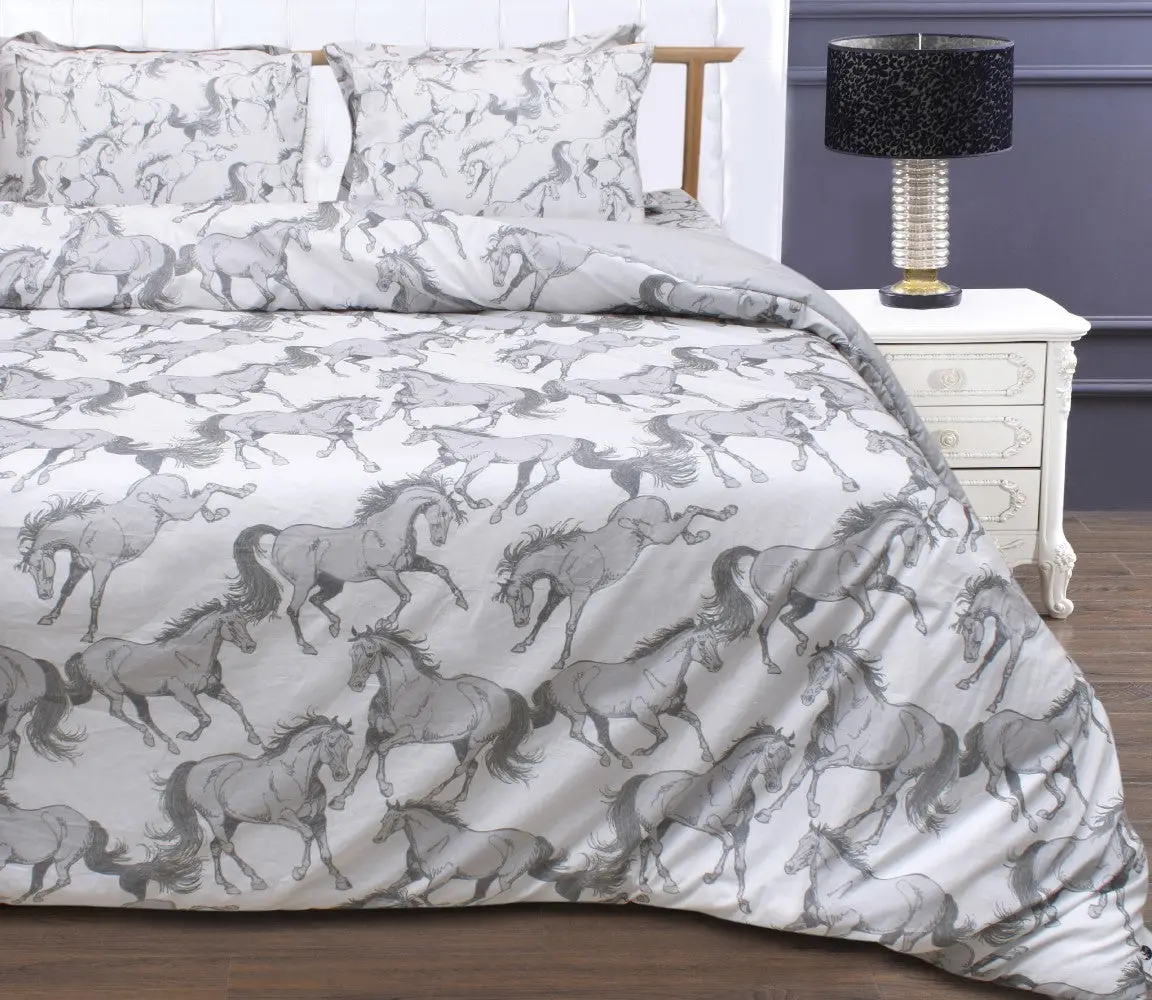 Awst Int'l "Lila" Elegant Horse Comforter Set 2
