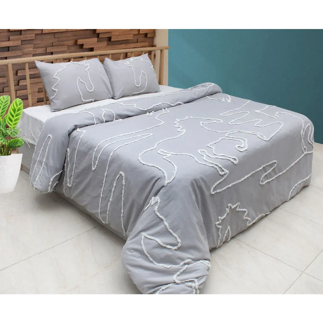 Awst Int'l "Lila" Elegant Horse Duvet Set 1