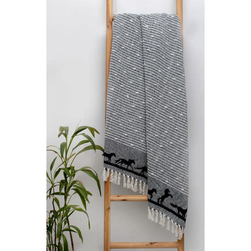 Awst Int'l Cotton Throw Horses 1