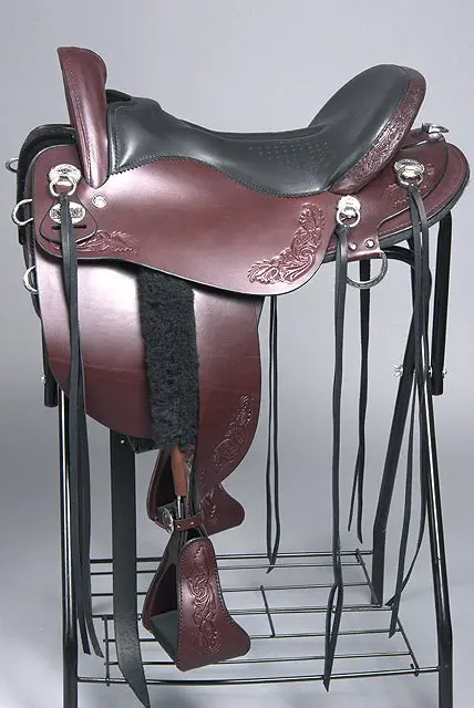 17.5' Tucker Logo 150 Horizon Compass Rose Leather Wide Tree Horse Saddle Brown 1