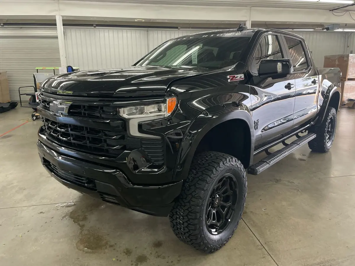 2025 Chevrolet Silverado 1500 4X4 Rocky Ridge Premium Lifted Truck 1