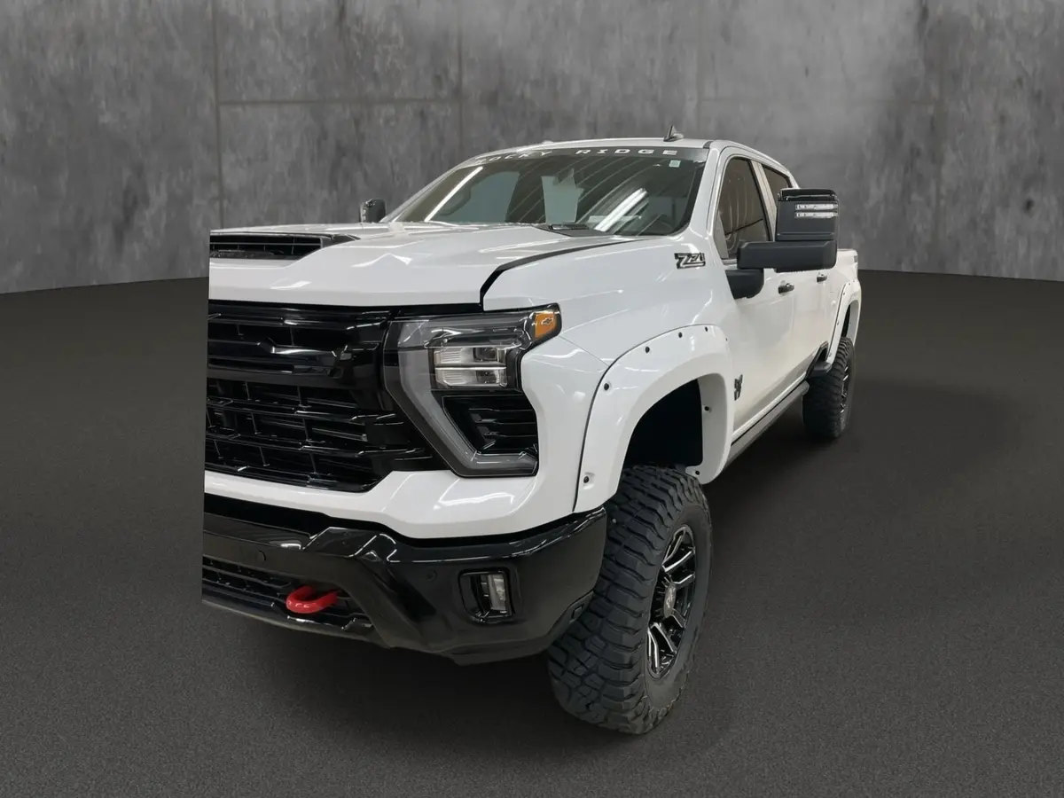 2026 Chevrolet Silverado 2500 4X4 Rocky Ridge Premium Lifted Truck 1