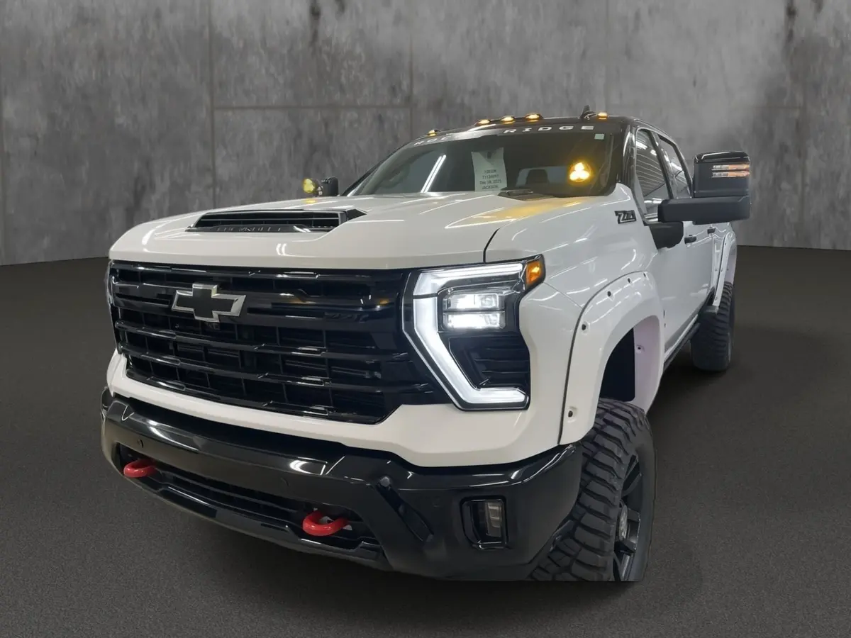 2026 Chevrolet Silverado 2500 4X4 Rocky Ridge Premium Lifted Truck 1