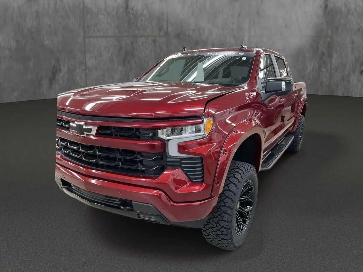 2025 Chevrolet Silverado 1500 4X4 Rocky Ridge Premium Lifted Truck 1