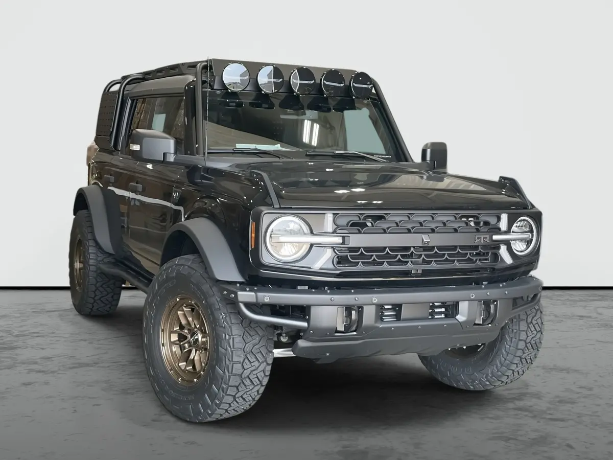 2025 Ford Bronco Unlimited 4X4 Rtr Rovr Premium Lifted Truck 1