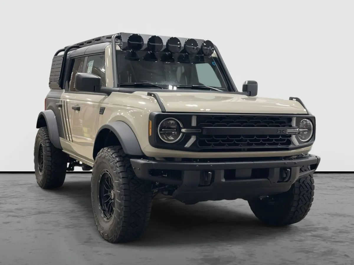 2025 Ford Bronco Unlimited 4X4 Rtr Premium Lifted Truck 1