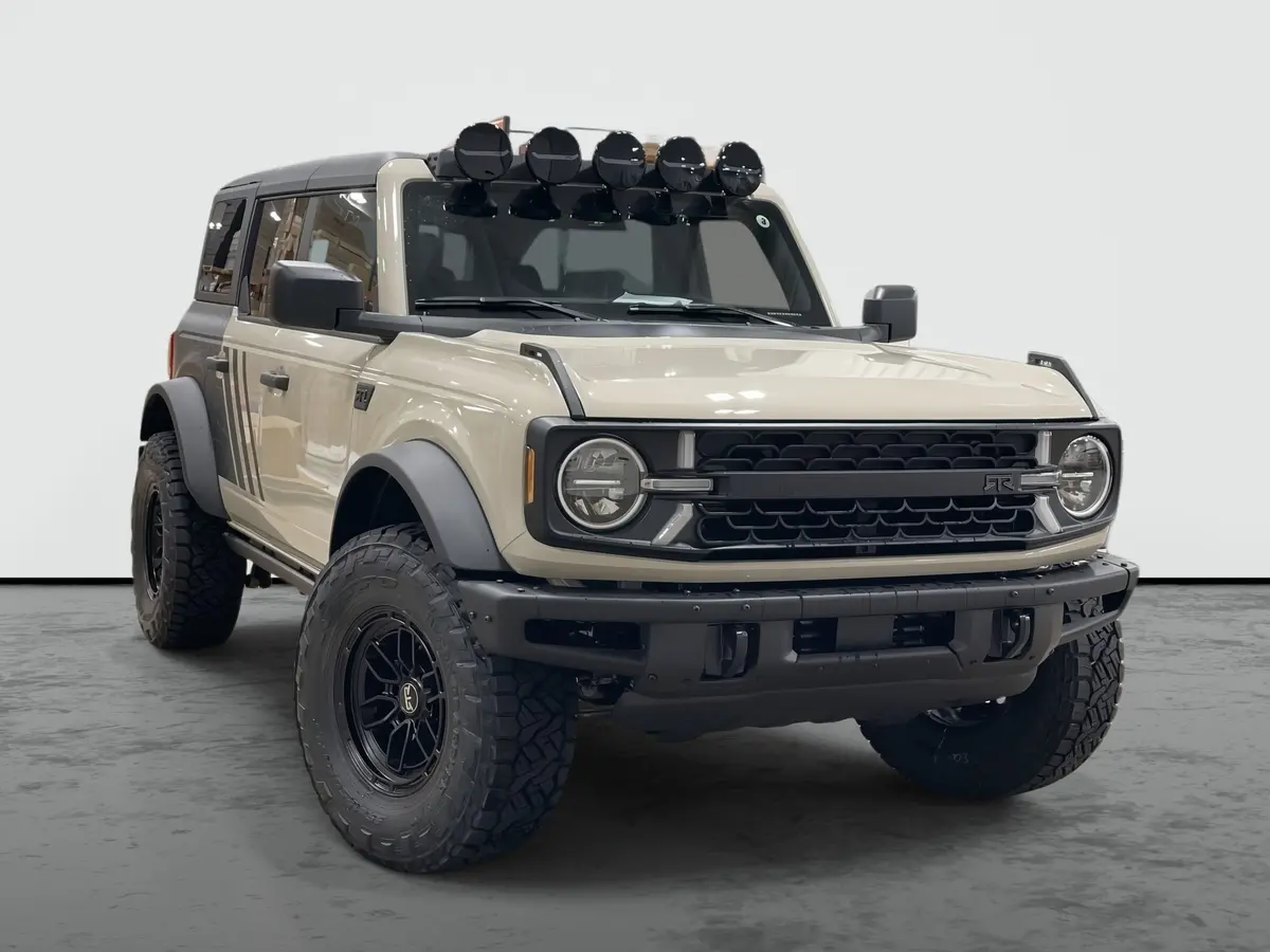 2025 Ford Bronco Unlimited 4X4 Rtr Premium Lifted Truck 1