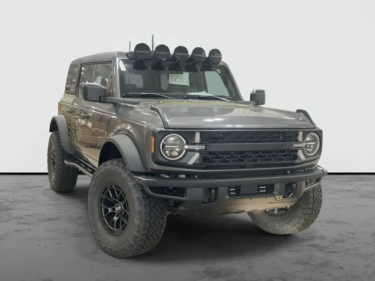 2025 Ford Bronco Unlimited 4X4 Rtr Premium Lifted Truck 1